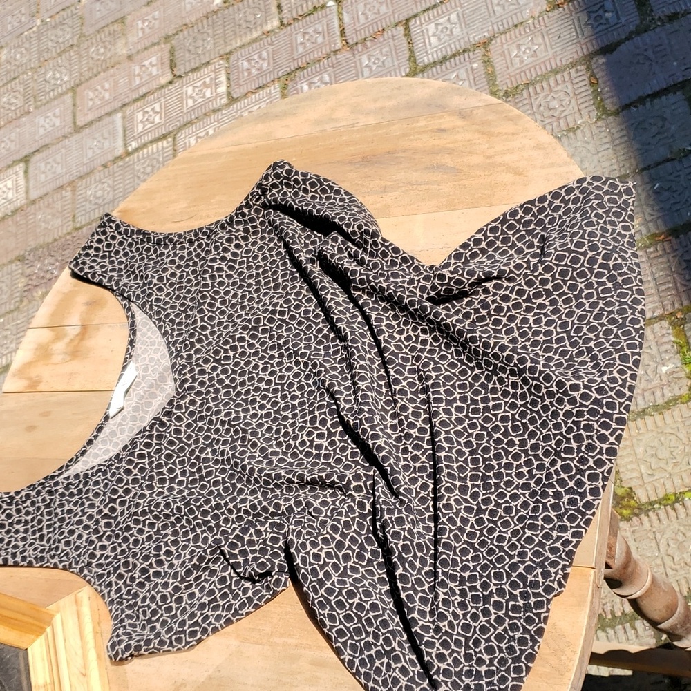 Neutral tone tank by Travel Smith